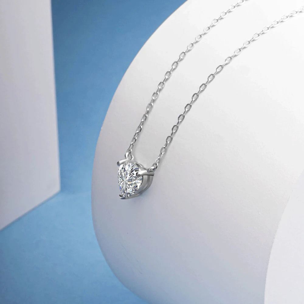 Elegant Heart Sparkling Moissanite Diamond Silver Necklace